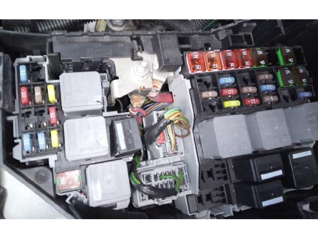 Pojistková skříňka Řídící jednotka BSM Ford S-MAX