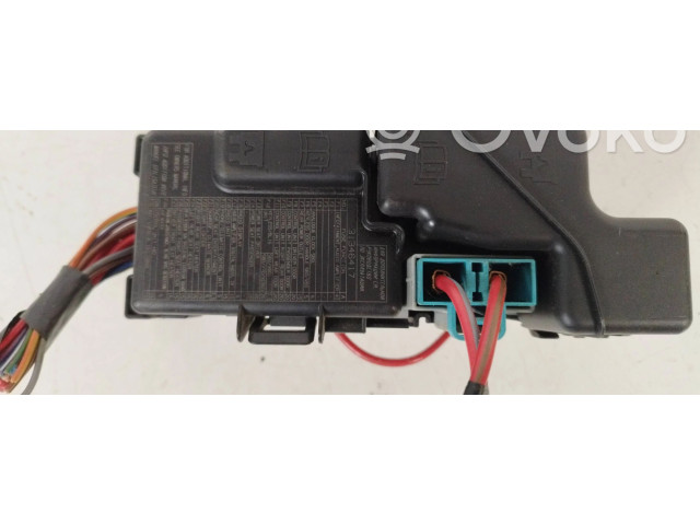 Блок предохранителей DPN13800159HWB Volvo S60