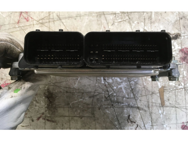 Řídící jednotka 0261S21489 Suzuki Swift 2020