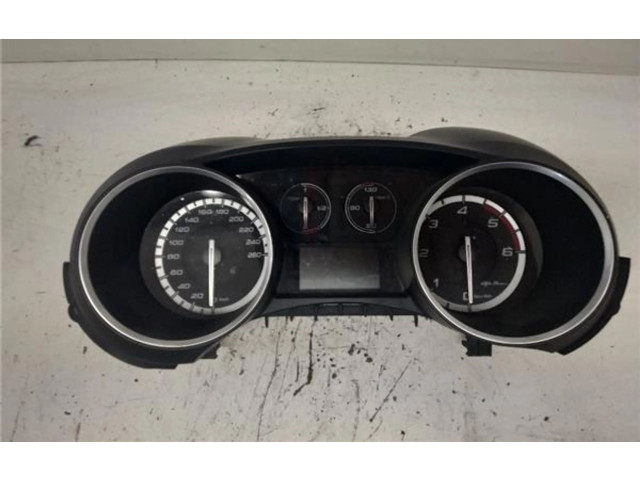 Přístrojová deska  Alfa Romeo Giulietta 2011 50516478, 50516478  