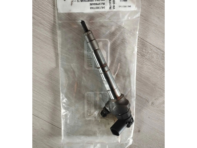 Форсунка 04L130277AD Volkswagen Golf Sportsvan