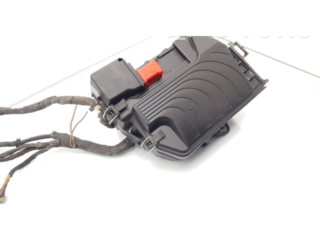 Блок предохранителей A2465400182, A2465410905 Mercedes-Benz A W176