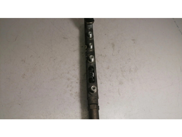 Топливная рампа 0445214024 Mitsubishi Carisma 1.9