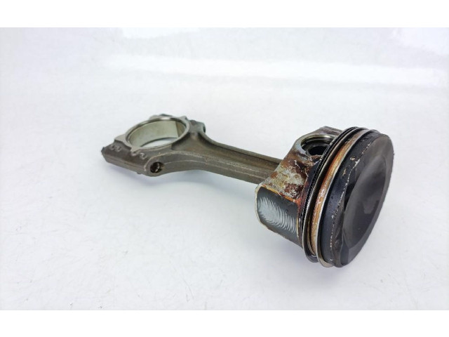 Поршень с шатуном DNU 06K107065AG Volkswagen Golf VII