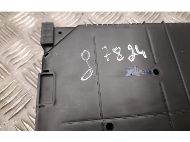 Блок предохранителей 9832881080, G7824 Peugeot 2008 I