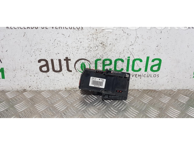 Pojistková skříňka 9662335380 Citroen Berlingo 2008