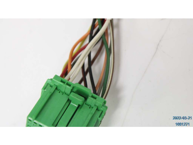 Зеркало электрическое        Volvo V70  2005 - 2008 года   