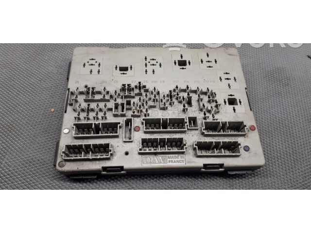 Pojistková skříňka Peugeot 405 2014