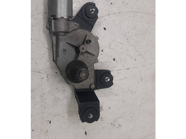 Моторчик заднего дворника 98700a2500    KIA Ceed