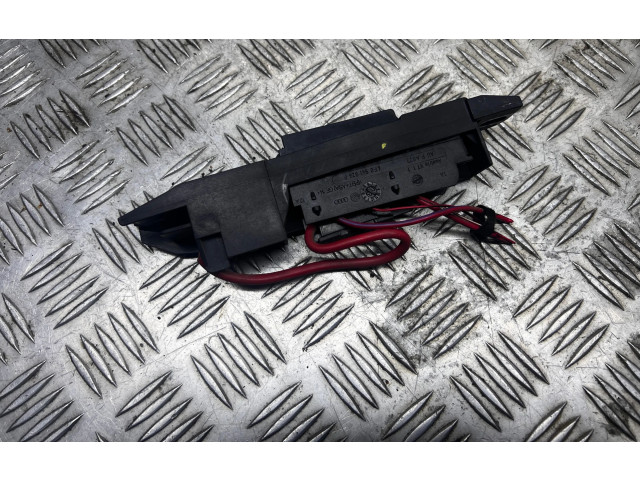 Pojistková skříňka 4F0941824F Audi A8 S8 D3 4E 2004