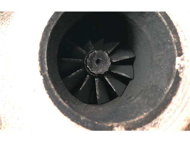 Turbodmychadlo Турбина 17201-0R040 Toyota Avensis T250