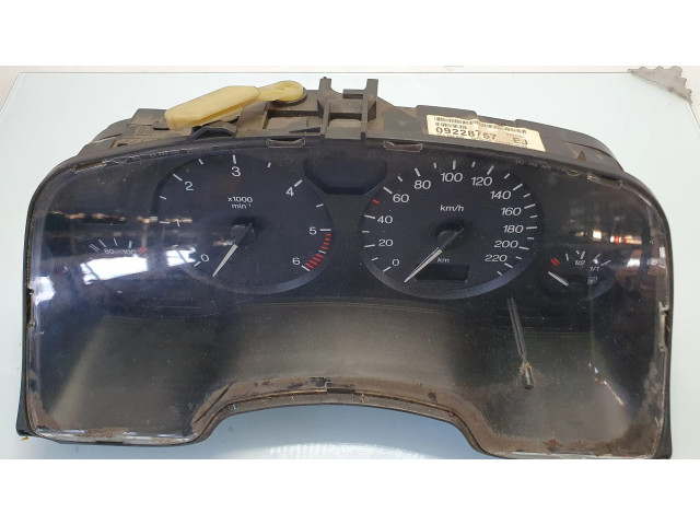 Přístrojová deska Opel Zafira A 2002 09228757, D231101