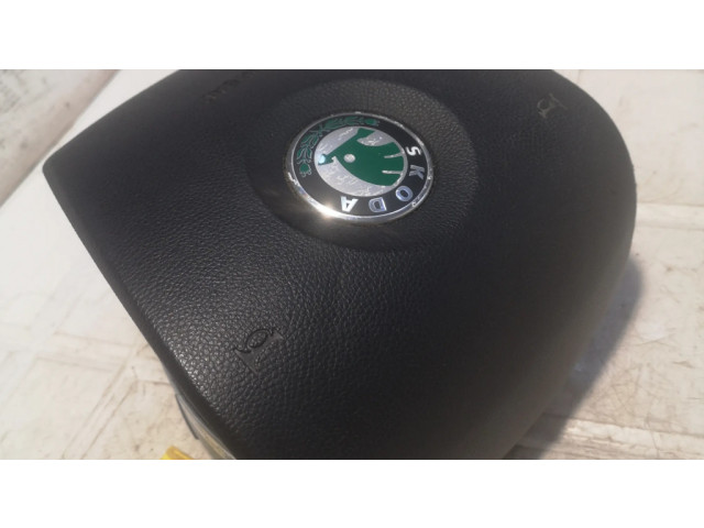 Подушка безопасности водителя 6Y0880201J, 61774050D Skoda Fabia Mk2 (5J)