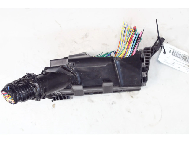 Блок предохранителей    Honda HR-V    