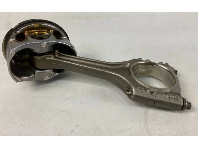 Píst 02606LJ1, 4202606LJ1 Audi A3 S3 8V DNUE