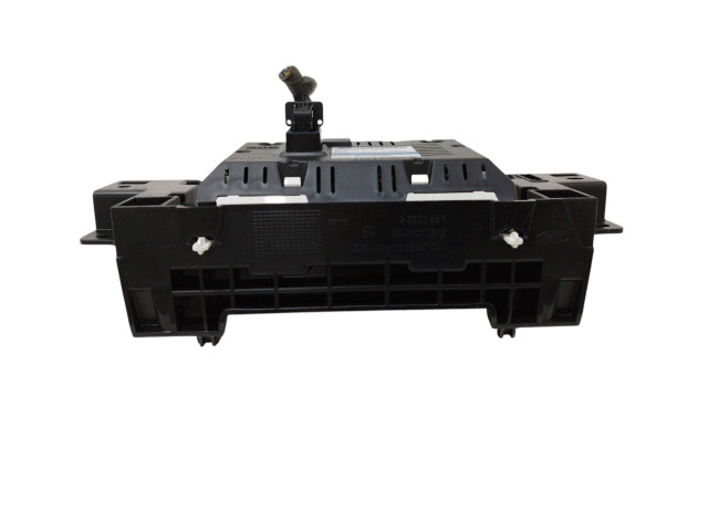 Дисплей    CM5T18B955AC, B3L13V043808   Ford Focus