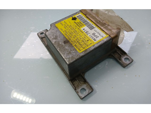 Блок подушек безопасности MR551781, W2T60272A Mitsubishi Pajero