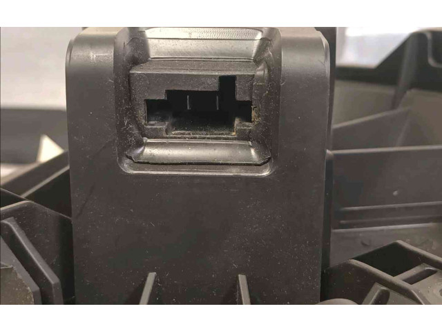 Вентилятор радиатора 194103246197 Citroen Nemo