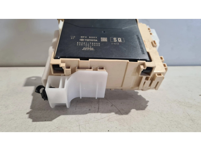 Блок комфорта 8922178050, 2381003640 Lexus NX