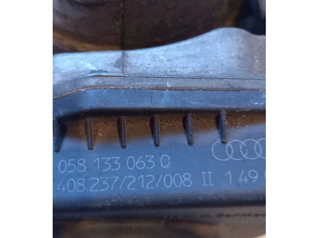 Дроссельная заслонка 058133063Q Audi A4 S4 B5 8D