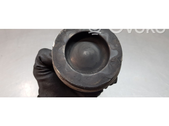 Píst 03L107065AG001, 03L107065AG   Volkswagen Crafter    CKTB 