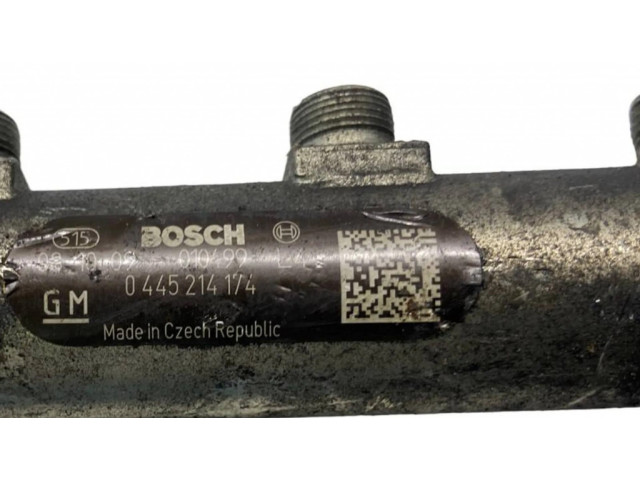 Топливная рампа 0445214174, 081009010499L Chevrolet Captiva 2.0