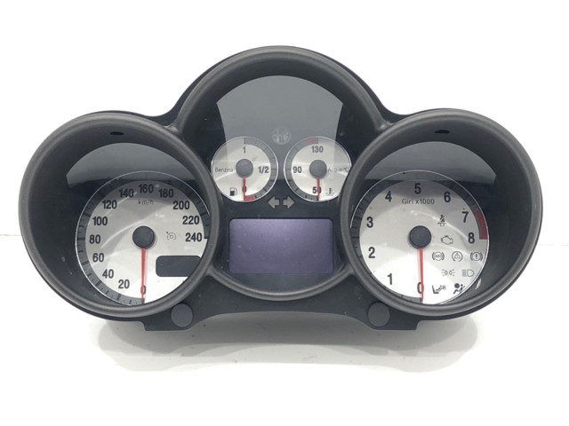 Панель приборов 156050196 Alfa Romeo GT