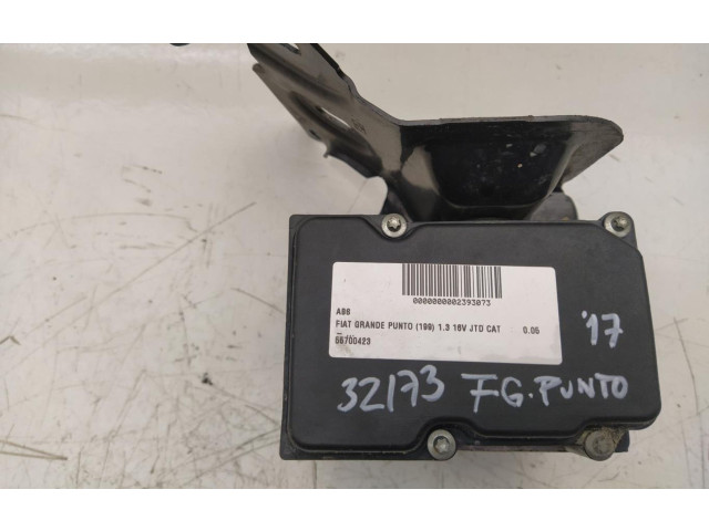Pojistková skříňka Блок ABS 55700423 Fiat Punto (199) 2017