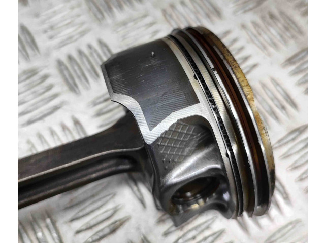 Píst CR3E6200B1A, JR3E6110AD Ford Mustang VI