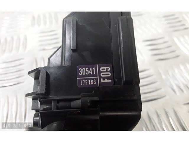 Переключатель дворников 17F163 Lexus IS 220D-250-350