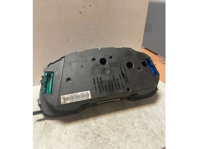Панель приборов 1U0920810F, 110080058017 Skoda Octavia Mk1 (1U)