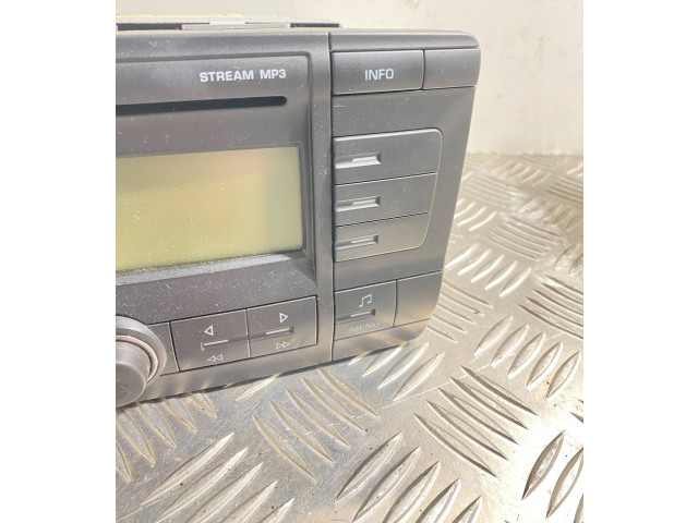 Vstřikovač 1Z0035161C Skoda Octavia Mk2 (1Z) BXE