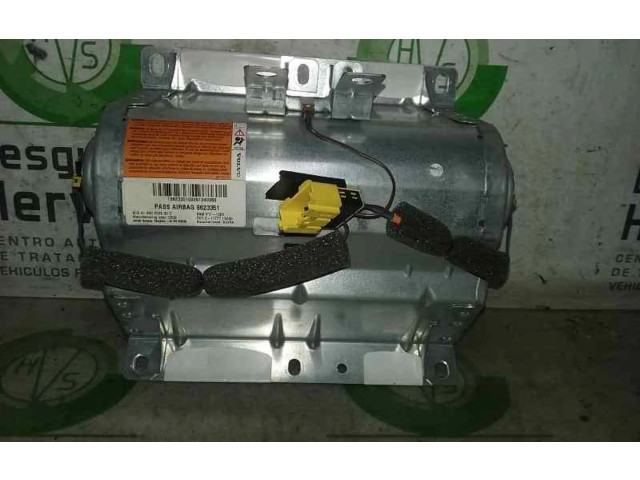 Подушка безопасности пассажира 8623351, 0110008   Volvo C30