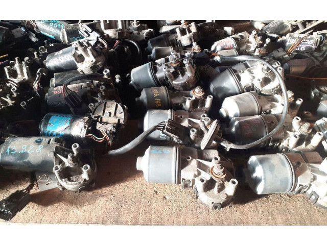 Двигатель стеклоочистителя заднего стекла  8200441376   Dacia Logan I 