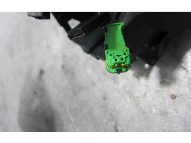 Подрулевой шлейф SRS 8200245499 Renault Clio III