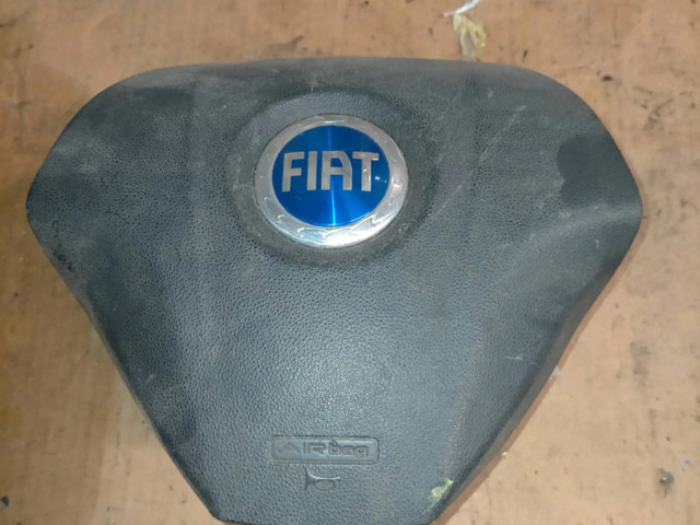 Подушка безопасности водителя 735410446   Fiat Grande Punto