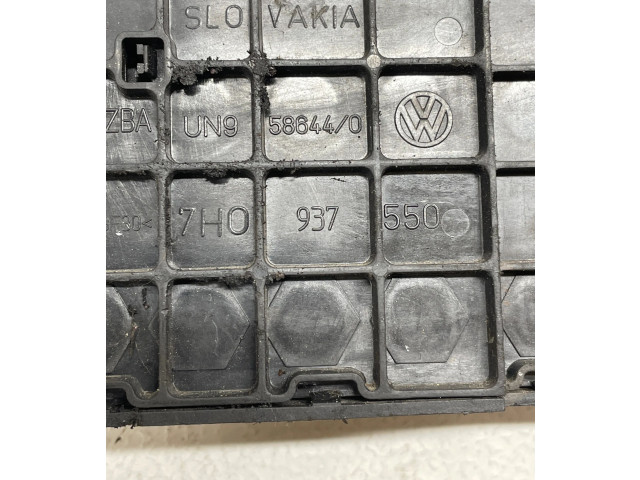 Pojistková skříňka 7H0937550 Volkswagen Transporter - Caravelle T5 2005