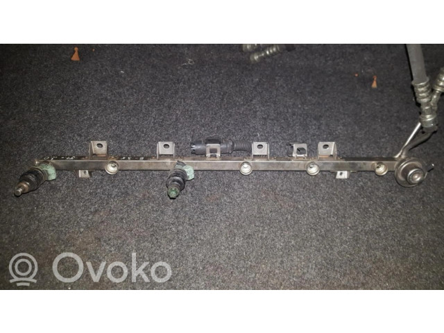 Vstřikovací lišta 0280150415, 0280160597 BMW 3 E36 pro benzínový motor 2.0