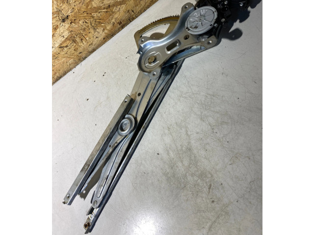 Зеркало электрическое        Toyota Corolla Verso E121  2004 - 2007 года   