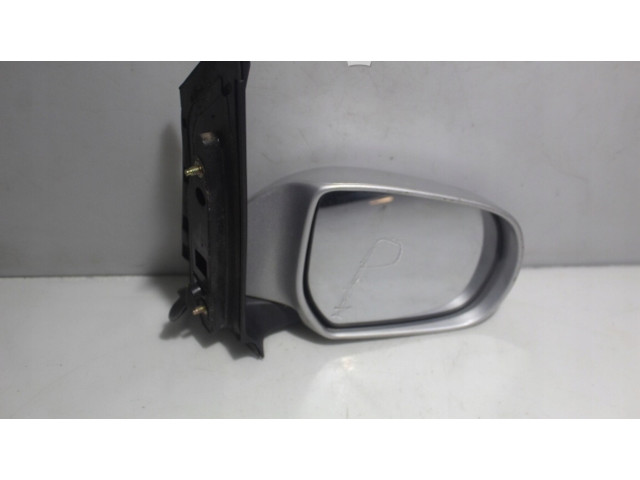 Зеркало электрическое Mazda MPV II LW 1999 - 2007 года