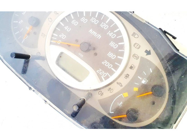 Přístrojová deska Nissan Almera Tino 2001 bu0100z12367