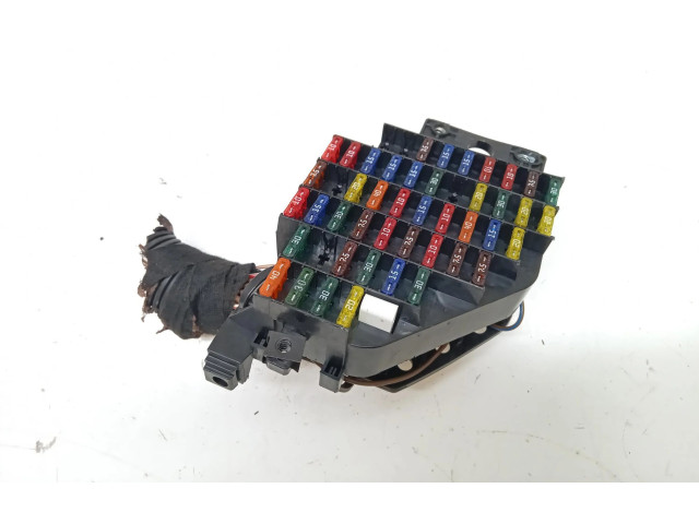 Блок предохранителей  4200572, 4200572   Saab 9-5    