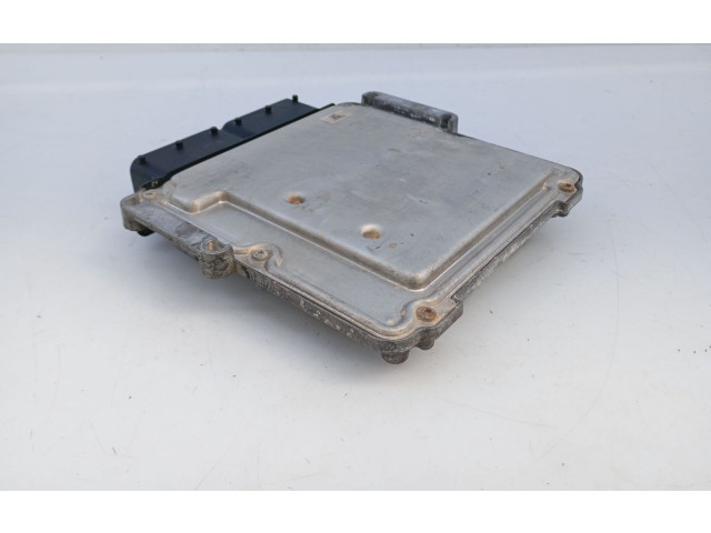 Блок управления двигателя P68234027AB, 0281031202 Jeep Cherokee