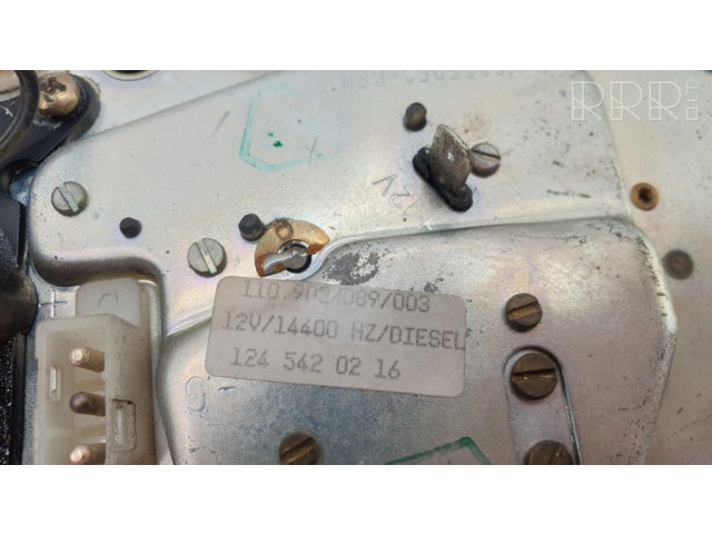 Přístrojová deska Mercedes-Benz E W124 1987 1245420216, 1245425768