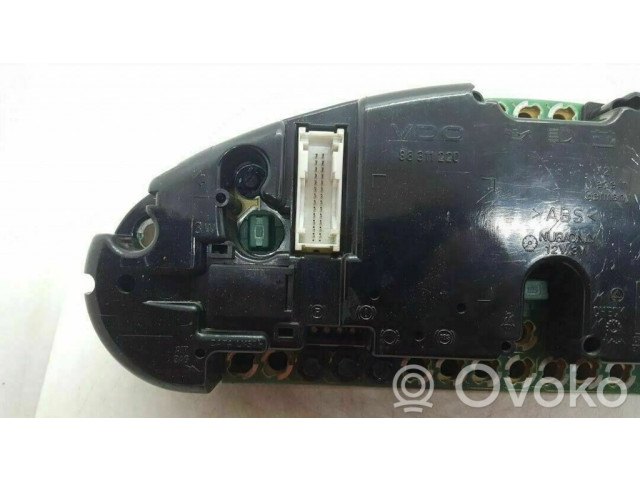 Přístrojová deska BMW 3 E36 1991 110008463107, 8364380