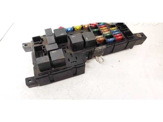 Блок предохранителей  9452993, 518322110   Volvo XC90    