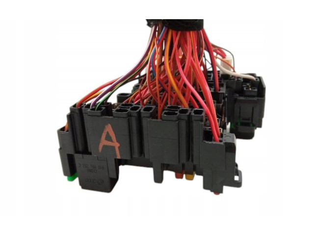 Блок предохранителей 5Q0937615C Skoda Karoq