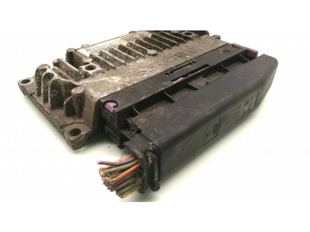 Řídící jednotka 8200623620, 8200563399   Renault Scenic RX 2007