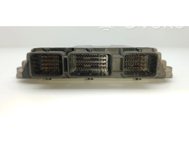Блок управления двигателя 0281013872, 9664843780 Citroen Berlingo