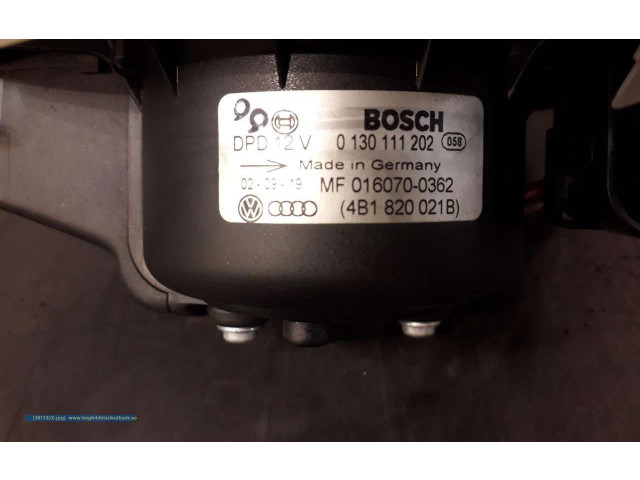 Вентилятор печки    0130111202   Audi A6 S6 C5 4B